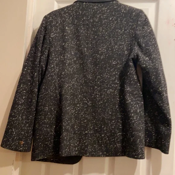 Weill - Picture 8 of 16